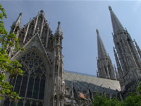 biserica Votivkirche Viena